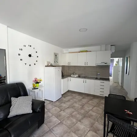 San Agustin,close To The With Pool ! Apartment